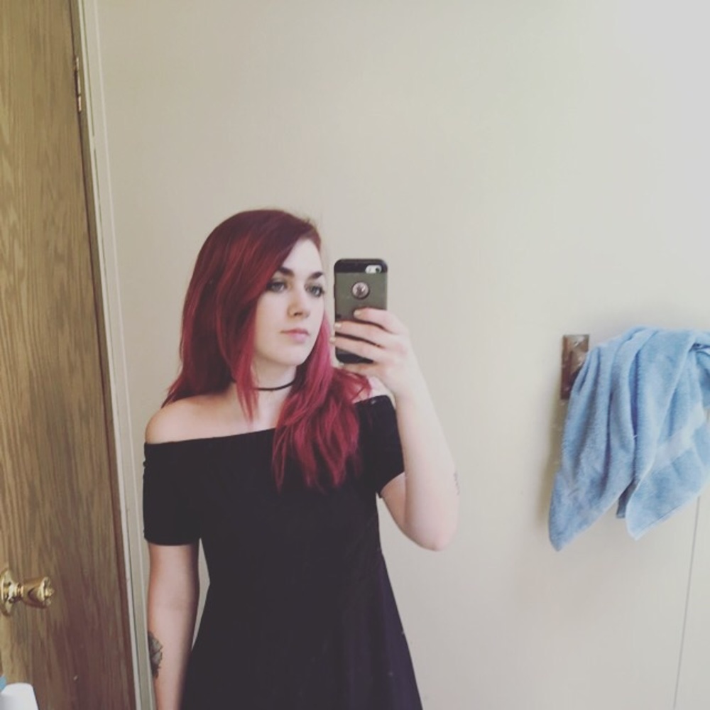 Meet your Posher, Cayla